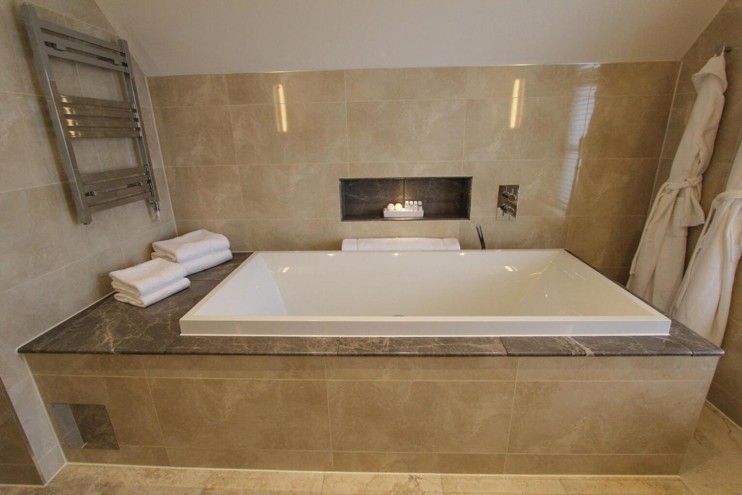 Cae Court Hotel Bridgend  Bagian luar foto