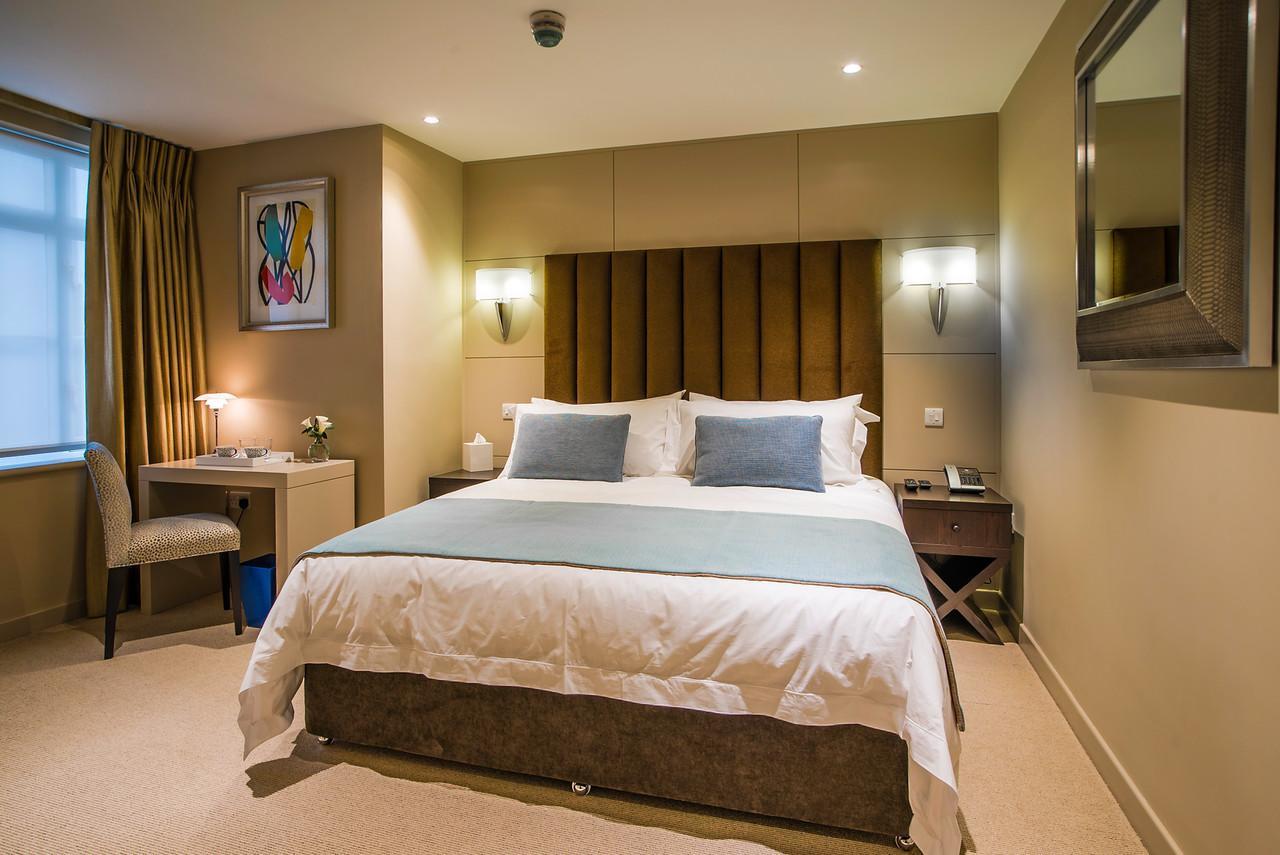 Cae Court Hotel Bridgend  Bagian luar foto