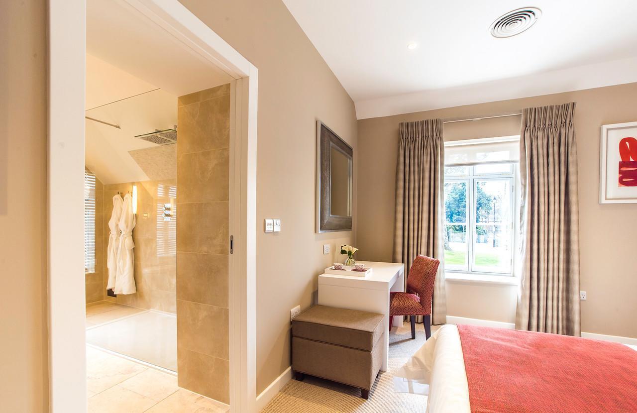 Cae Court Hotel Bridgend  Bagian luar foto