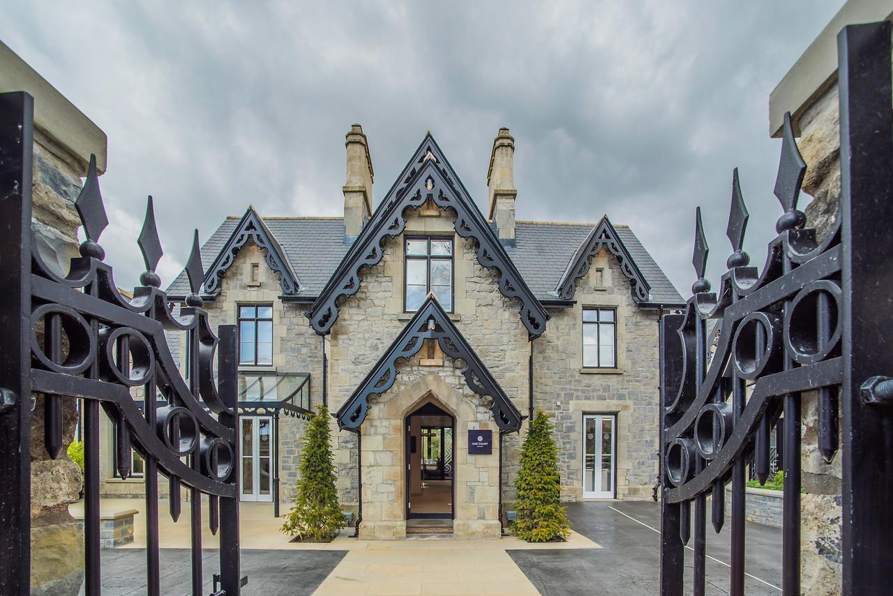 Cae Court Hotel Bridgend  Bagian luar foto