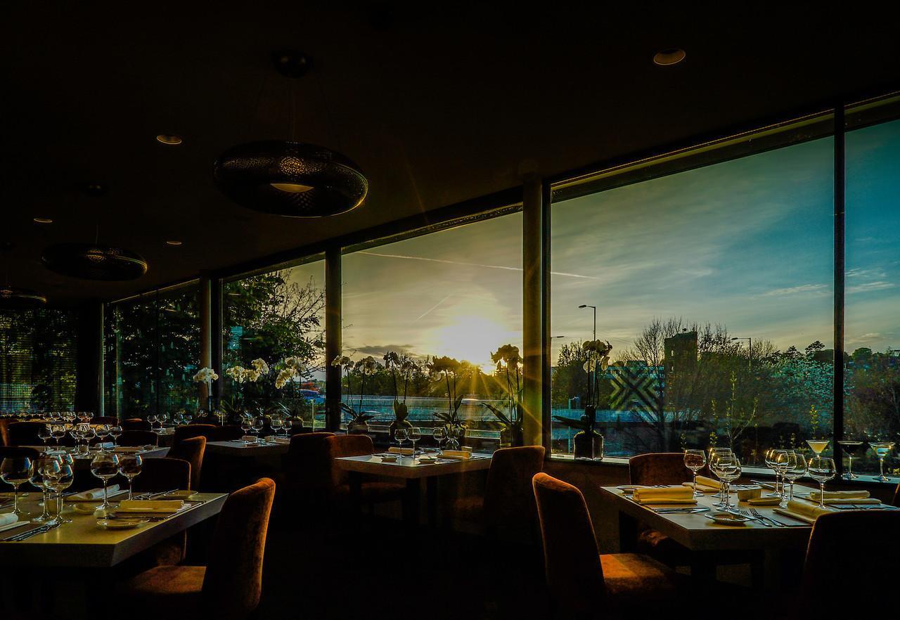 Cae Court Hotel Bridgend  Bagian luar foto