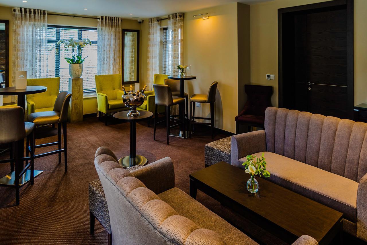 Cae Court Hotel Bridgend  Bagian luar foto